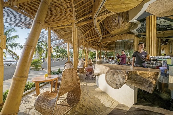 Bali Mandira Beach Resort & Spa - Sand Bar Azul Beach Club