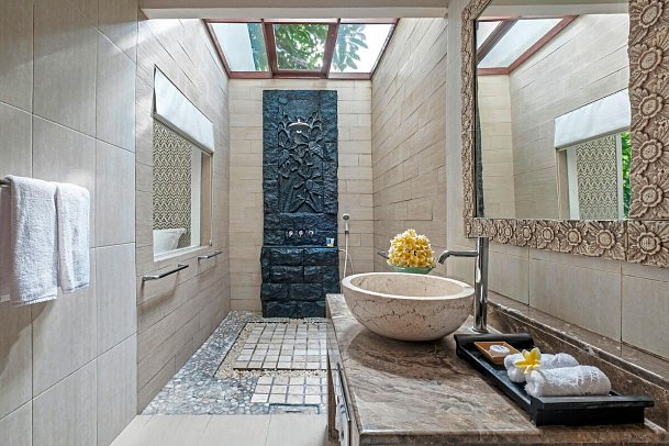 Bali Mandira Beach Resort & Spa - Beispiel Bad Garden Cottage (Zimmercodierungen UBG & ULG)