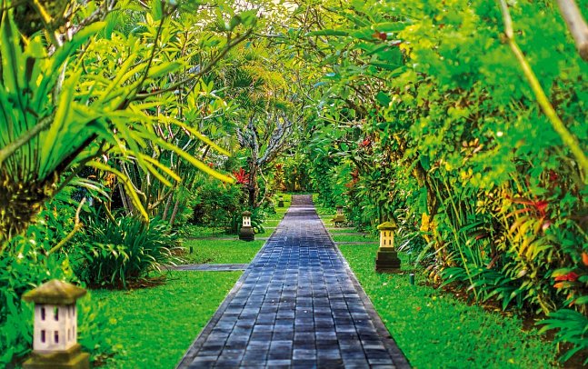 Puri Raja Hotel Legian Bali