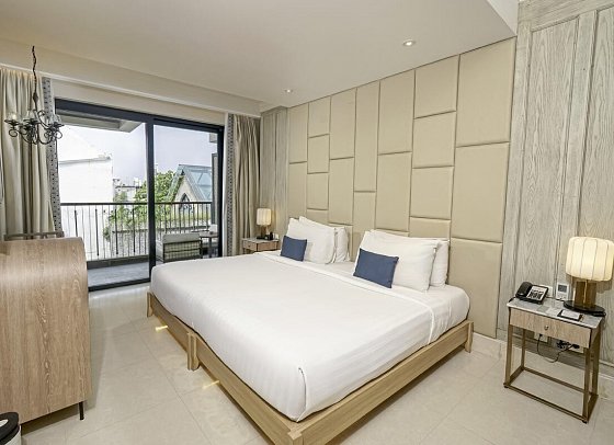 Jambuluwuk Oceano Seminyak - Wohnbeispiel Deluxe Balcony (Zimmercodierung UD2)
