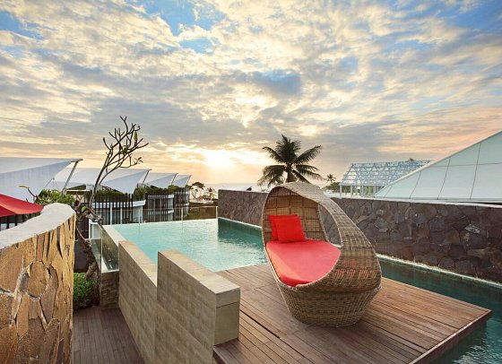 Le Meridien Bali Jimbaran - Beispiel Aussenbereich Oceanic View Sky Villa (Zimmercodierung VB1)