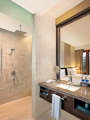 The Anvaya Beach Resort Bali - Beispiel Bad Premier (Zimmercodierungen UM1 & UMQ)