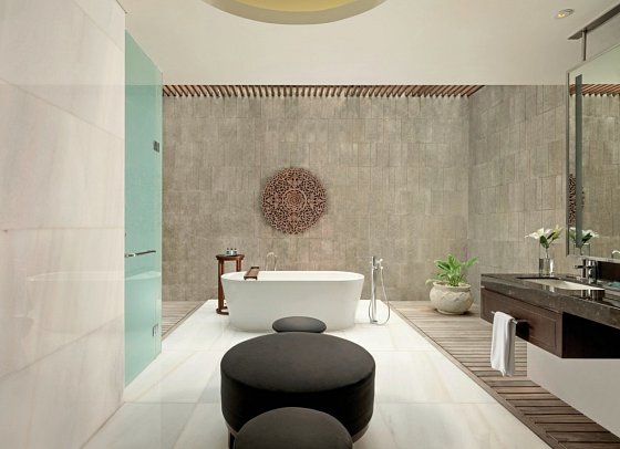 The Anvaya Beach Resort Bali - Beispiel Bad The Anvaya Suite with Pool (Zimmercodierung WB4)