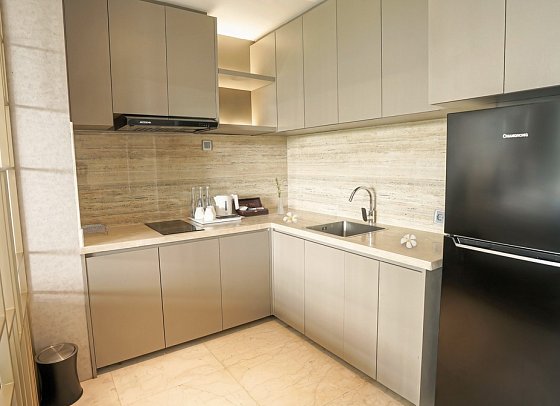 Platinum Hotel Jimbaran Beach Bali - Wohnbeispiel Kitchenette Family Suite (Zimmercodierung WI1)