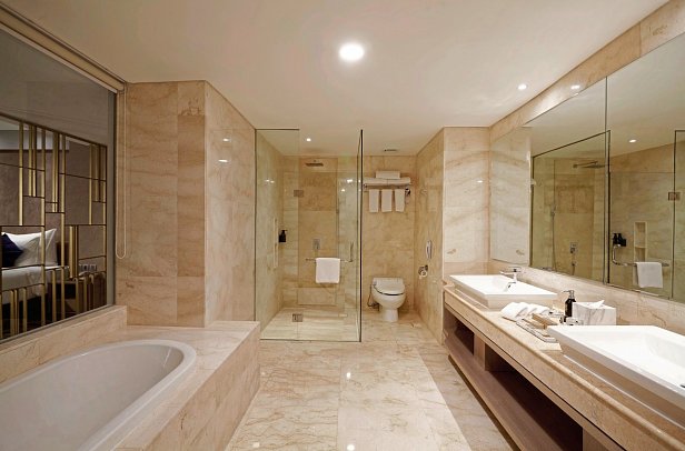 Platinum Hotel Jimbaran Beach Bali - Beispiel Bad Family Suite (Zimmercodierung WI1)