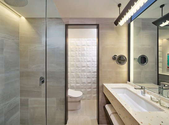 Aloft Bali Kuta at Beachwalk - Badbeispiel Aloft (Zimmercodierung UG1)