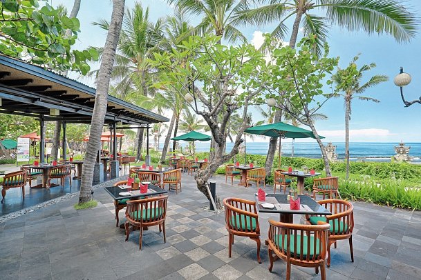 Legian Beach Hotel
