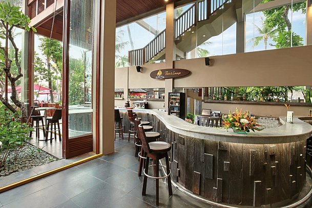 Legian Beach Hotel