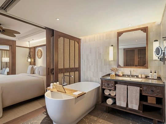 Paradisus by Meliá Bali - Beispiel Bad Junior Suite Garden View (Zimmercodierungen JBG, JB1, JIG, JI1, JLG & JL1)