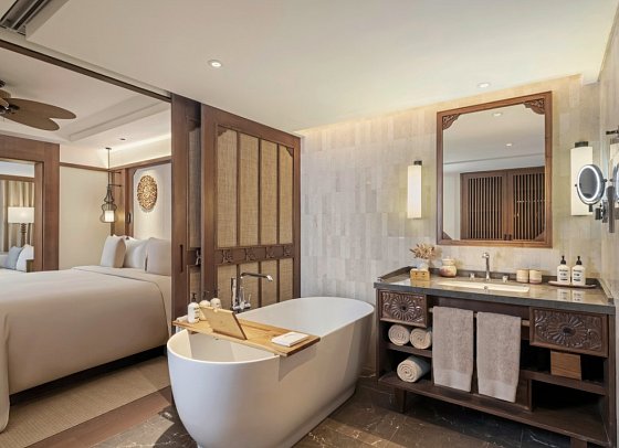 Paradisus by Meliá Bali - Beispiel Bad Junior Suite Garden View (Zimmercodierungen JBG, JB1, JIG, JI1, JLG & JL1)