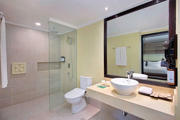 Mercure Resort Sanur - Beispiel Bad Executive (Zimmercodierung UT1)