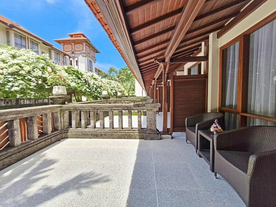 Prime Plaza Hotel Sanur - Beispiel Balkon Premier Balcony (Zimmercodierung UM2)