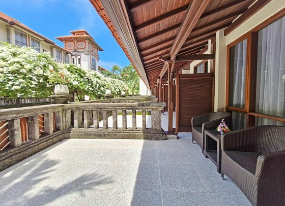 Prime Plaza Hotel Sanur - Beispiel Balkon Premier Balcony (Zimmercodierung UM2)