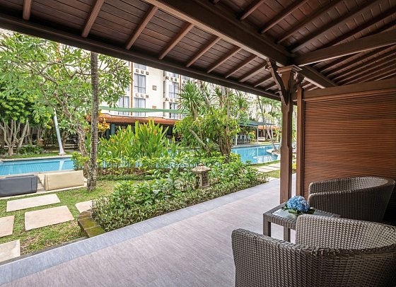 Prime Plaza Hotel Sanur - Beispiel Terrasse Pool Access (Zimmercodierung UBQ)