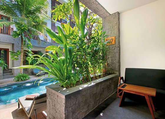 Akana Boutique Hotel Sanur - Wohnbeispiel Deluxe Pool Access (Zimmercodierung UDQ)
