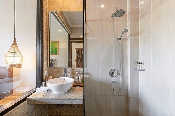 The Artini Dijiwa Ubud - Badbeispiel Premier Garden View/Rice Field View (Zimmercodierungen UMG & UM2)