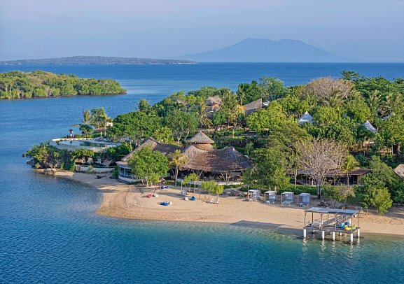 Menjangan Dynasty Resort