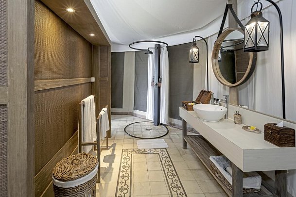 Menjangan Dynasty Resort - Beispiel Bad Beach Camp Tent (Zimmercodierung UB1)