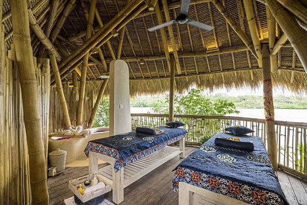 Menjangan Dynasty Resort