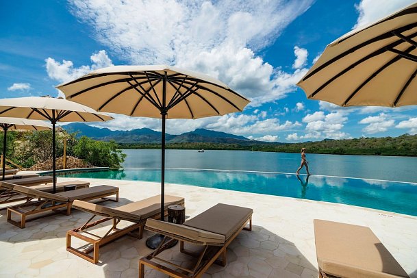 Menjangan Dynasty Resort