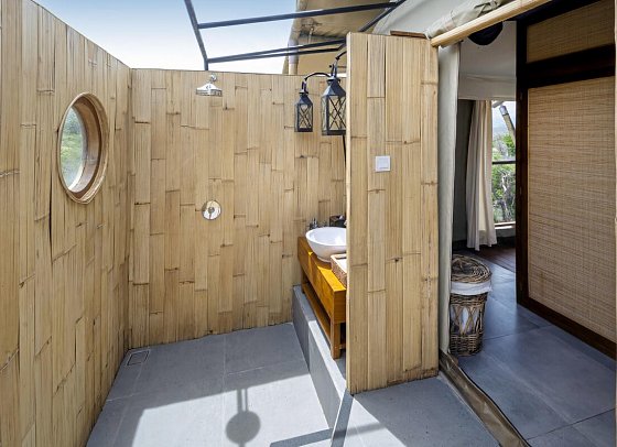 Menjangan Dynasty Resort - Beispiel Bad Jungle Tent (Zimmercodierung UB2)