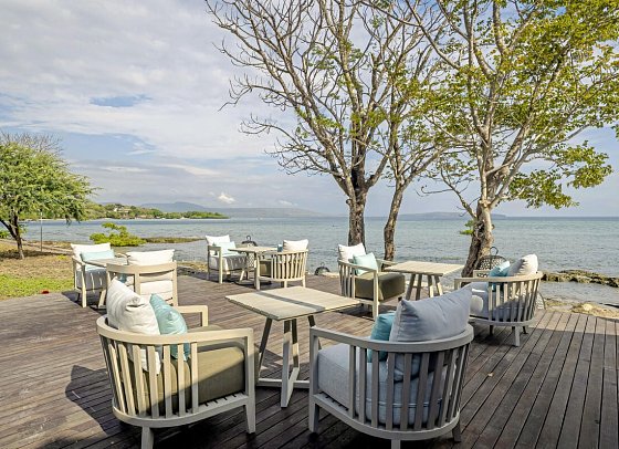 Menjangan Dynasty Resort