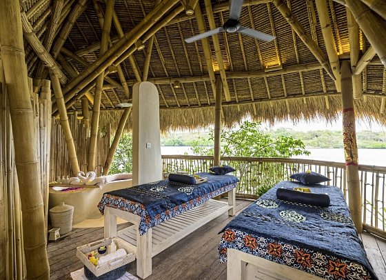Menjangan Dynasty Resort