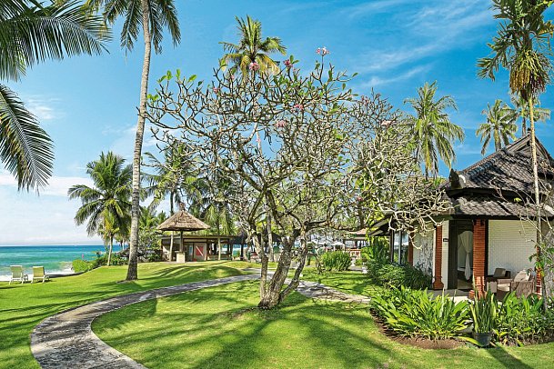 Candi Beach Resort & Spa - Beispiel Außenansicht Deluxe Ocean Bungalow (Zimmercodierung BDM)