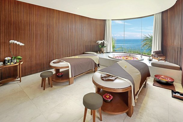 Candi Beach Resort & Spa