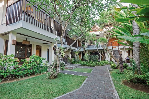 Ramayana Candidasa Beach Resort - Beispiel Aussenansicht Junior Suite (Zimmercodierung WB1)