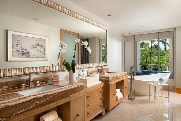 The Mulia, Mulia Resort & Villas Nusa Dua Bali - Beispiel Bad The Earl Suite Garden View (Zimmercodierung W1G)