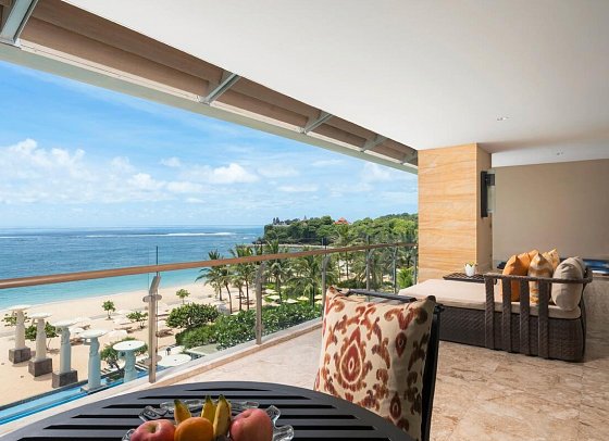 The Mulia, Mulia Resort & Villas Nusa Dua Bali - Beispiel Terrasse The Earl Suite Ocean Front View (Zimmercodierung UBO)