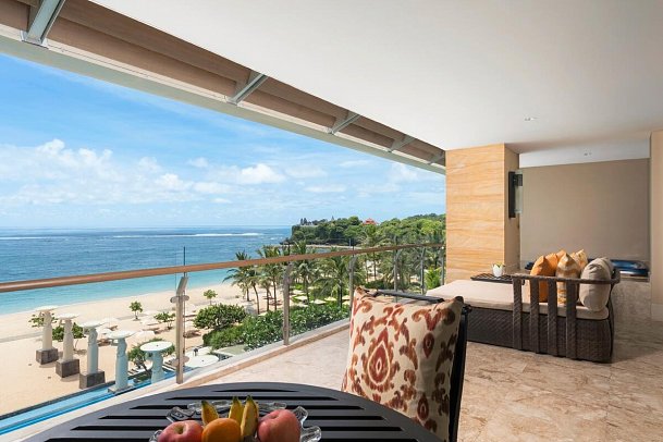 The Mulia, Mulia Resort & Villas Nusa Dua Bali - Beispiel Terrasse The Earl Suite Ocean Front View (Zimmercodierung UBO)