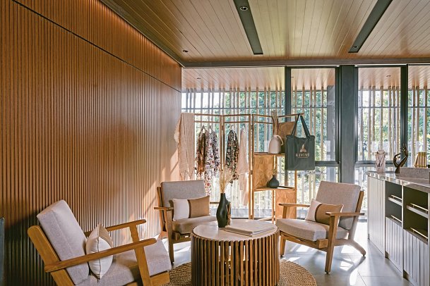 REVIVO Wellness Resort Nusa Dua Bali