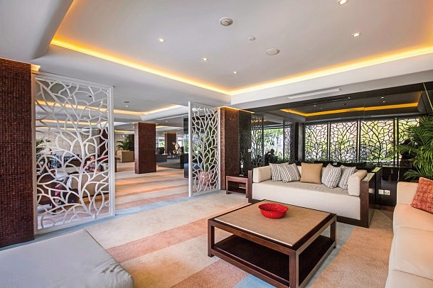 Double-Six Luxury Hotel