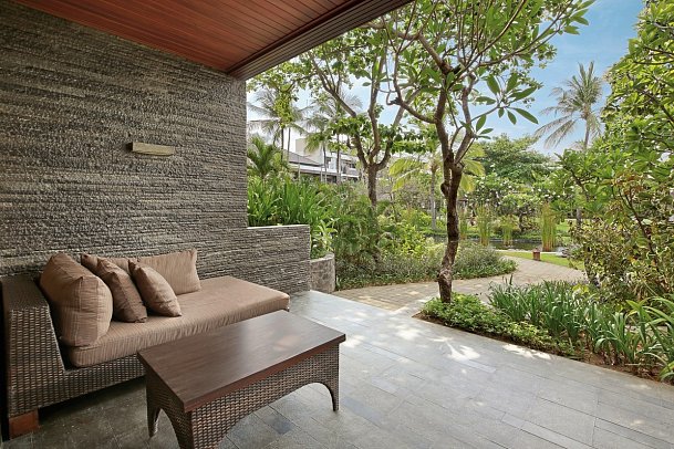 The Seminyak Beach Resort & Spa - Beispiel Terrasse Beach Room (Zimmercodierung UB1)