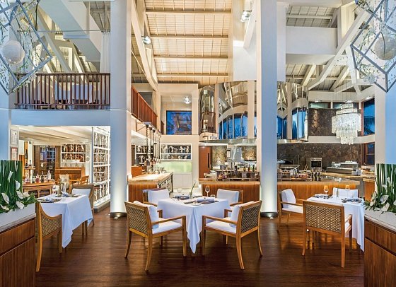 The St. Regis Bali Resort - Kayuputi Restaurant