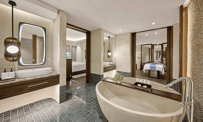 Intercontinental Bali Sanur Resort - Beispiel Bad Spa Suite Garden View (Zimmercodierung W1G)