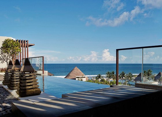 The Ritz-Carlton, Bali - Wohnbeispiel The Sky Villa - Pool