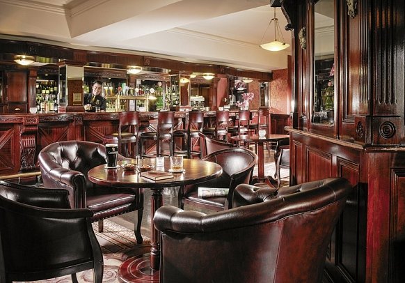Buswells Hotel - Bar