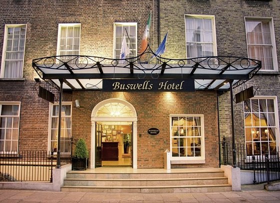 Buswells Hotel
