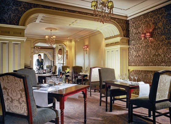 Buswells Hotel