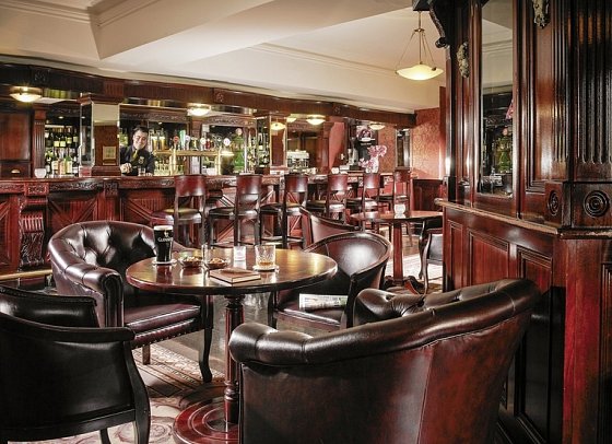 Buswells Hotel - Bar