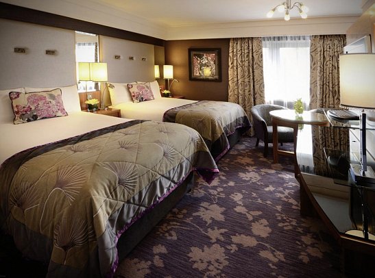 Clontarf Castle - Wohnbeispiel Familienzimmer