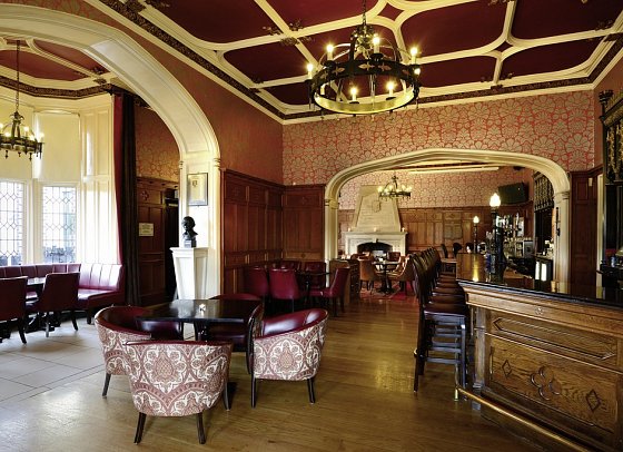 Clontarf Castle - Knights Bar