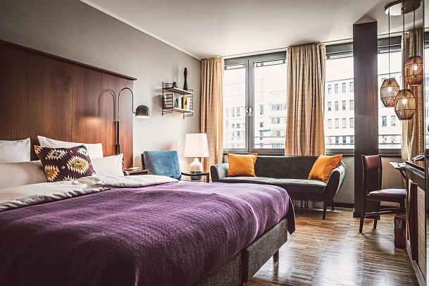 HENRI Hotel Düsseldorf Downtown - Wohnbeispiel Doppelzimmer M-Studio (Zimmercodierungen DB1, DB2, DB3, EB1, EB2 & EB3)