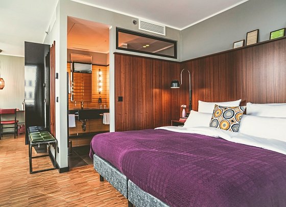HENRI Hotel Düsseldorf - Wohnbeispiel Doppelzimmer M-Studio (Zimmercodierungen DB1, DB2, DB3, EB1, EB2 & EB3)