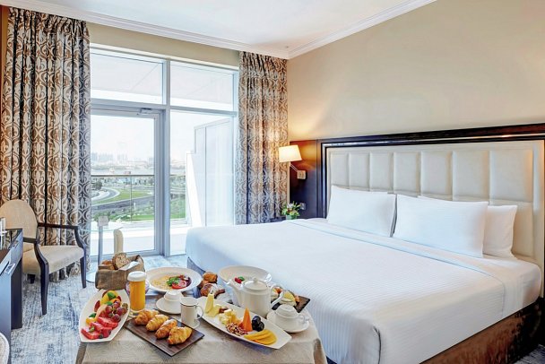 Copthorne Hotel Dubai - Wohnbeispiel Deluxe Suite One King Creek View