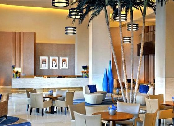 Mövenpick Hotel Jumeirah Beach - Lobby