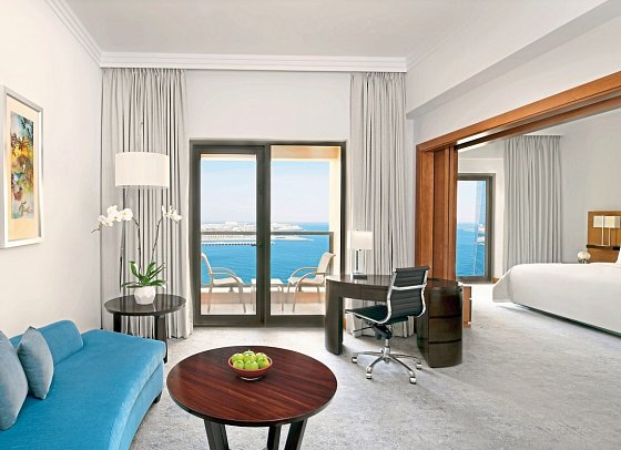 Mövenpick Hotel Jumeirah Beach - Wohnbeispiel Executive Suite Partial Sea View with Balcony (Zimmercodierung WT1)
